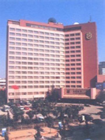 Golden Dragon Hotel Kunming Exterior photo